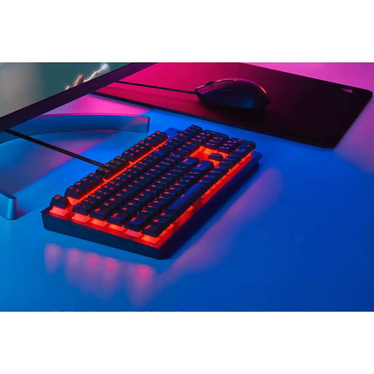 Teclado Gamer mecánico Corsair K60 PRO, Red LED, CHERRY MV, cable USB, español